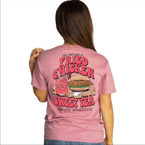 Simply Southern Chick-Fil-A T-Shirt Woman’s NWT - Picture 1 of 4